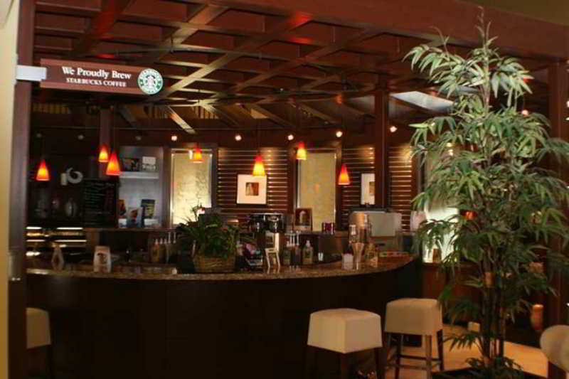 Embassy Suites Valencia Restaurant photo
